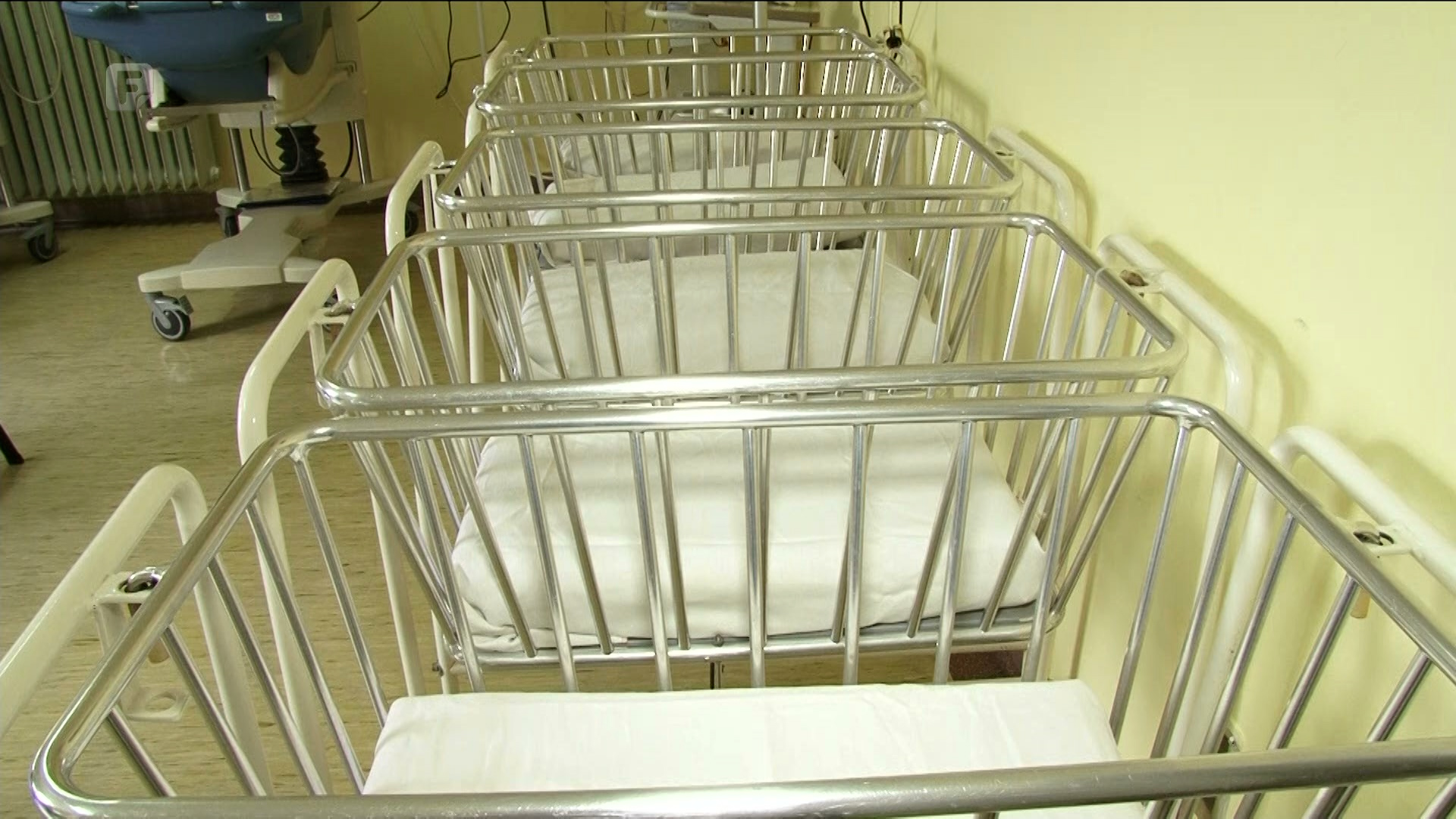 Borba protiv akušerskog nasilja u Tuzli: Šta kažu organizacije, a šta struka?